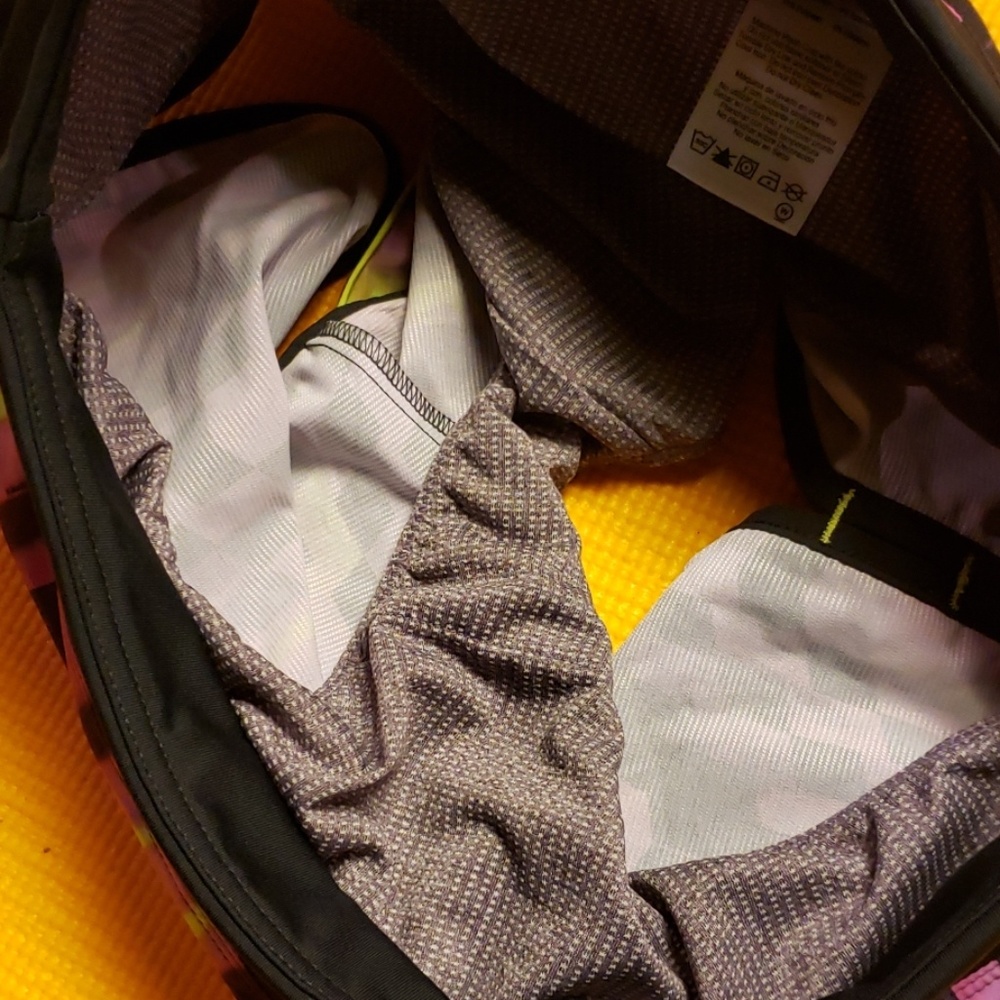 ASICS shorts - Picture 4 of 4